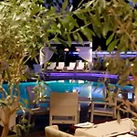 Anemi Hotel & Suites