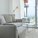Phaedrus Living Seaview Modern Flat Limnaria 134