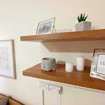 Ground Apt With Master Bedroom And Twin Bedroom