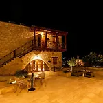 Harma Traditional Boutique Suites