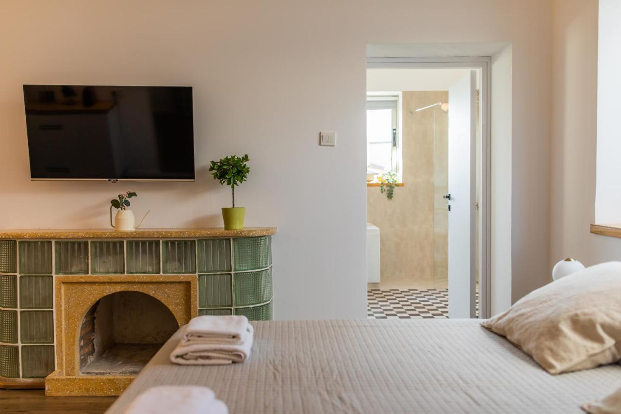 - Unique Staying In Centre Aparthotel 2*