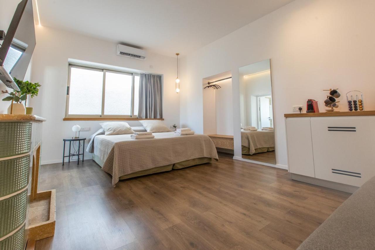 - Unique Staying In Centre Aparthotel Paphos