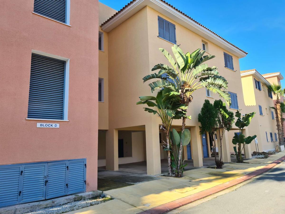Sunny Limnaria Gardens 2 Bedroom * Paphos