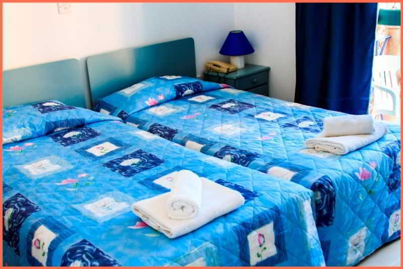 Hotel Axiothea 2*