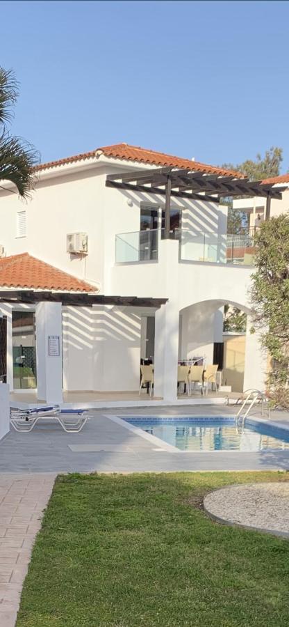 Diamond Villas *