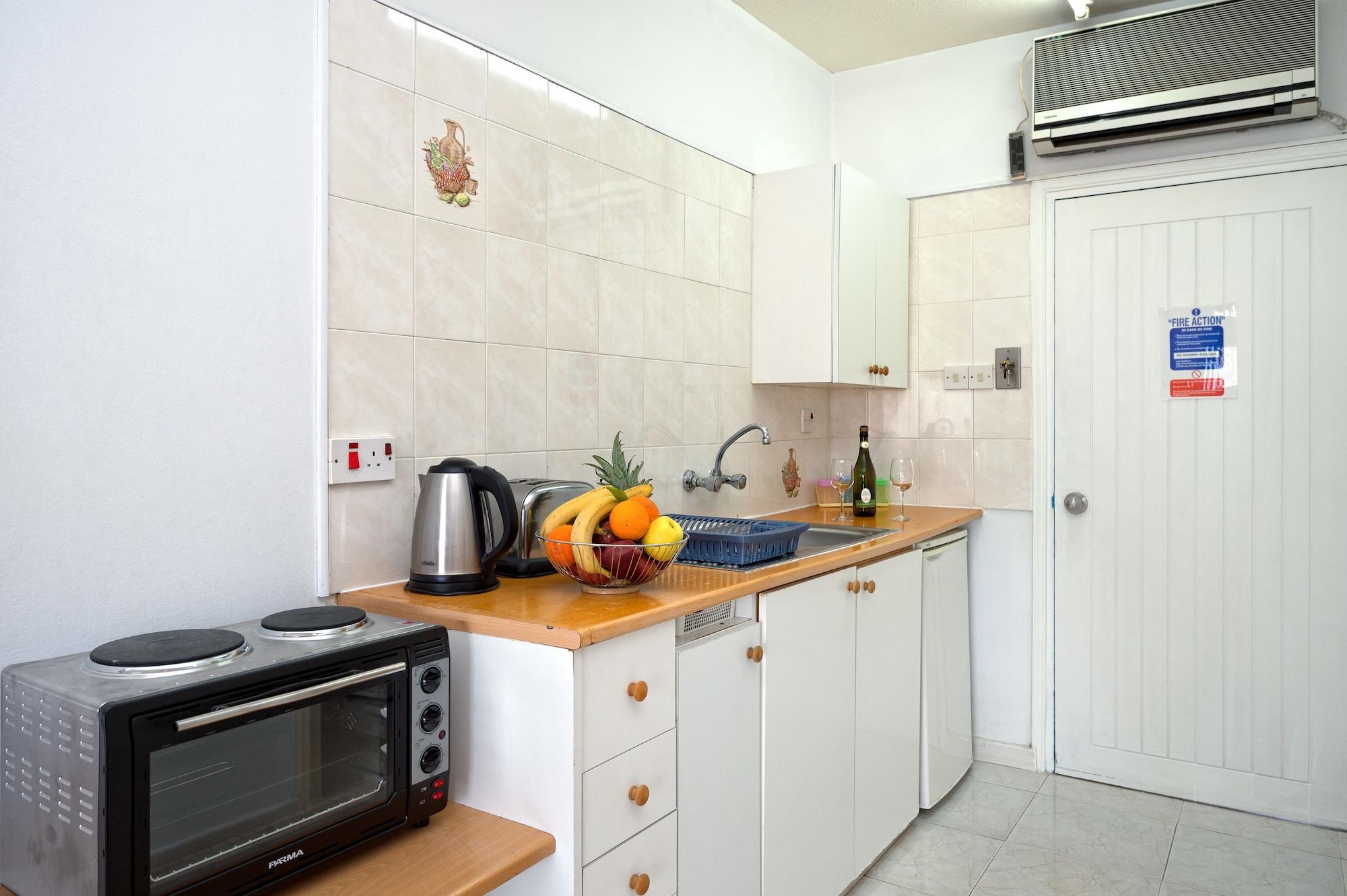 Sunny Hill Aparthotel 3*