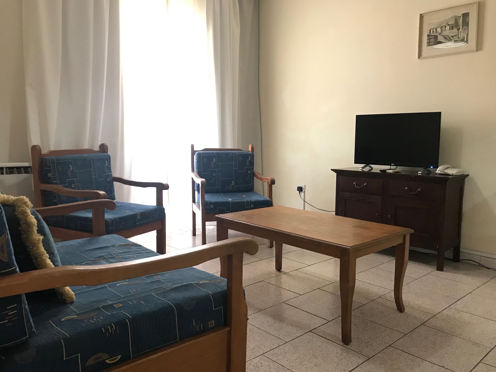 Daphne Aparthotel