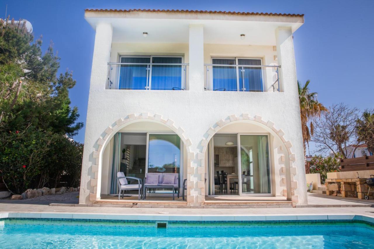 Lighthouse Villa, & Close To Villa Paphos