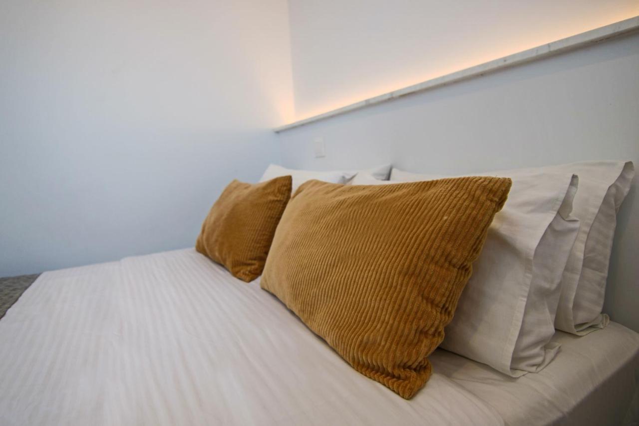 Phaedrus Living - Seaside Executive Flat Harbour 207 *