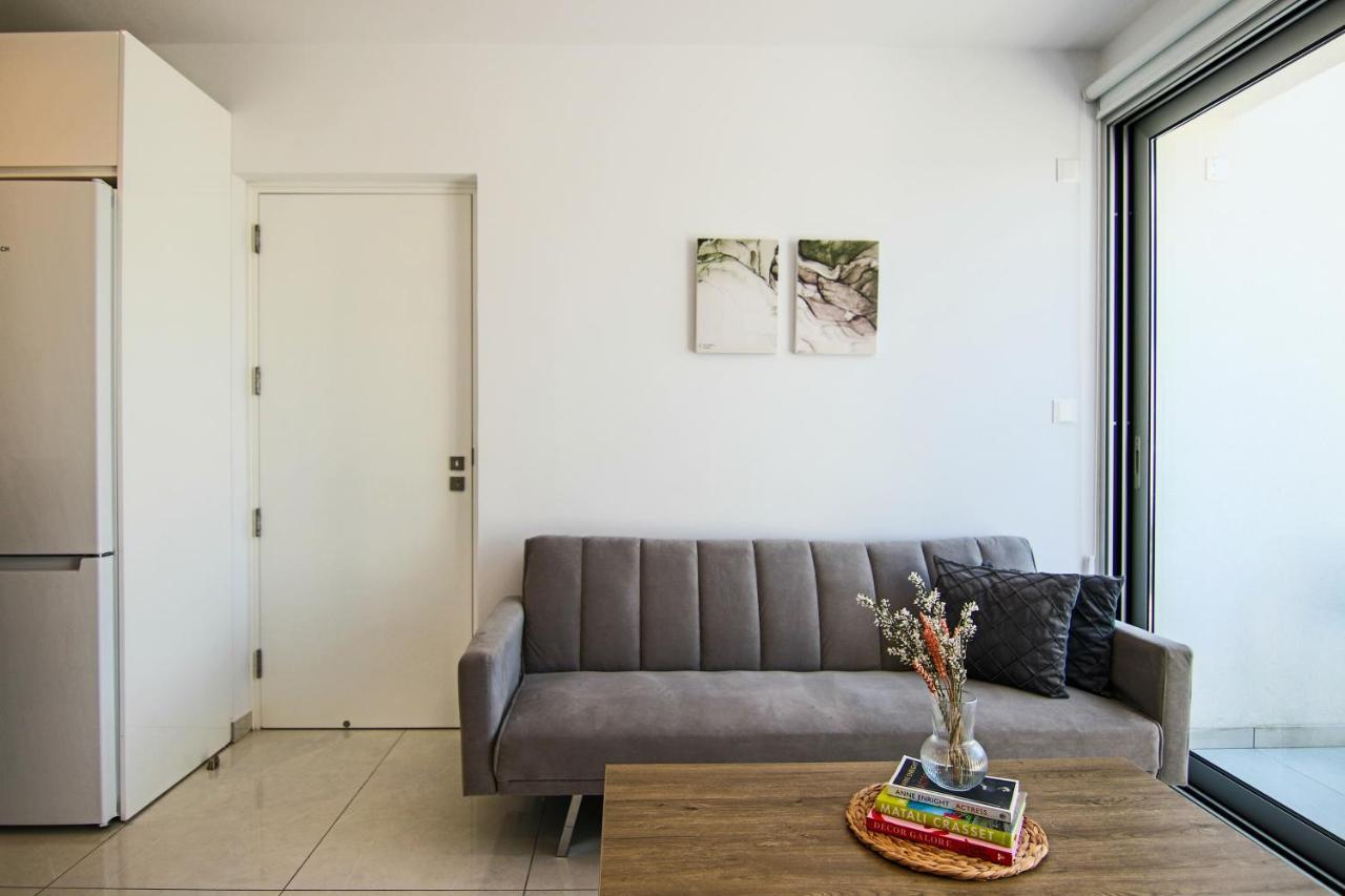 Phaedrus Living - Seaside Executive Flat Harbour 207 Paphos