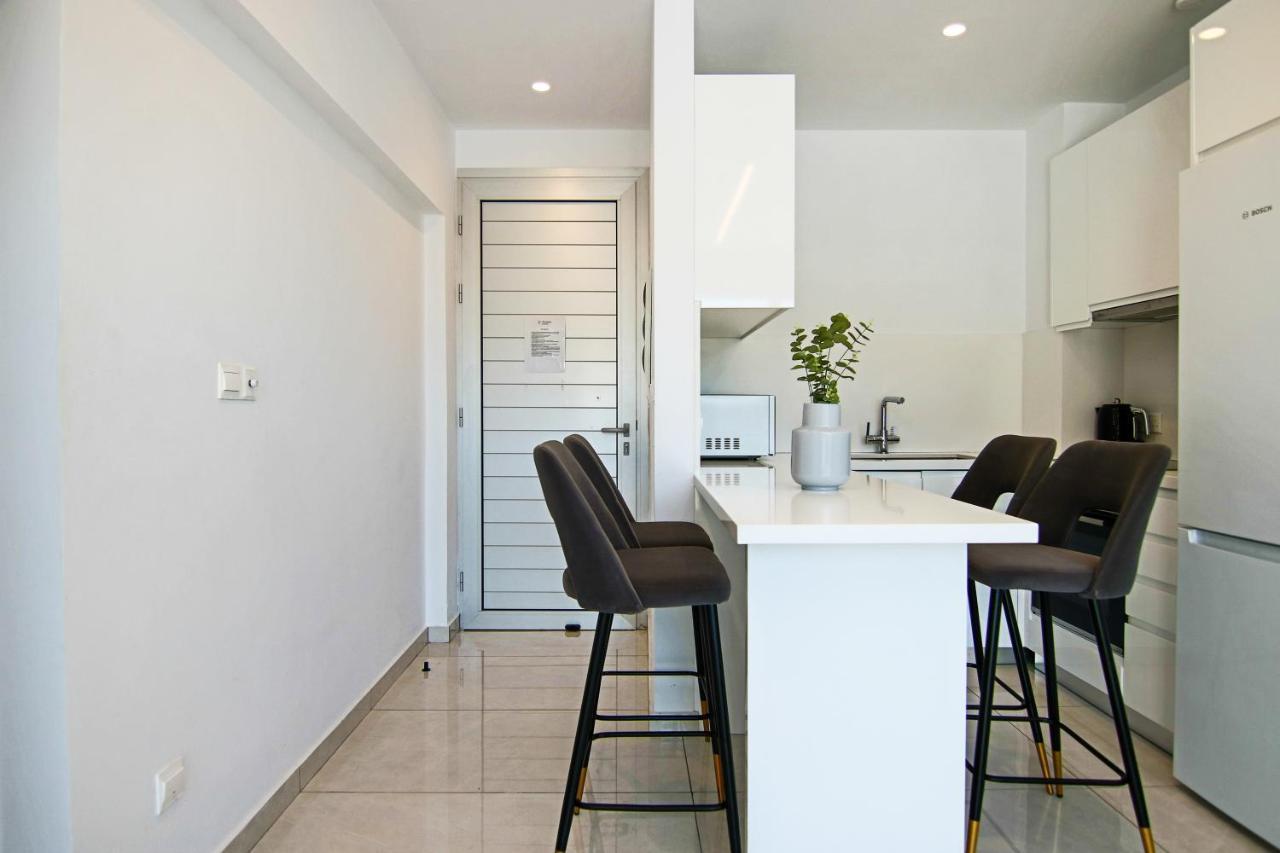 Phaedrus Living - Seaside Executive Flat Harbour 207 Paphos