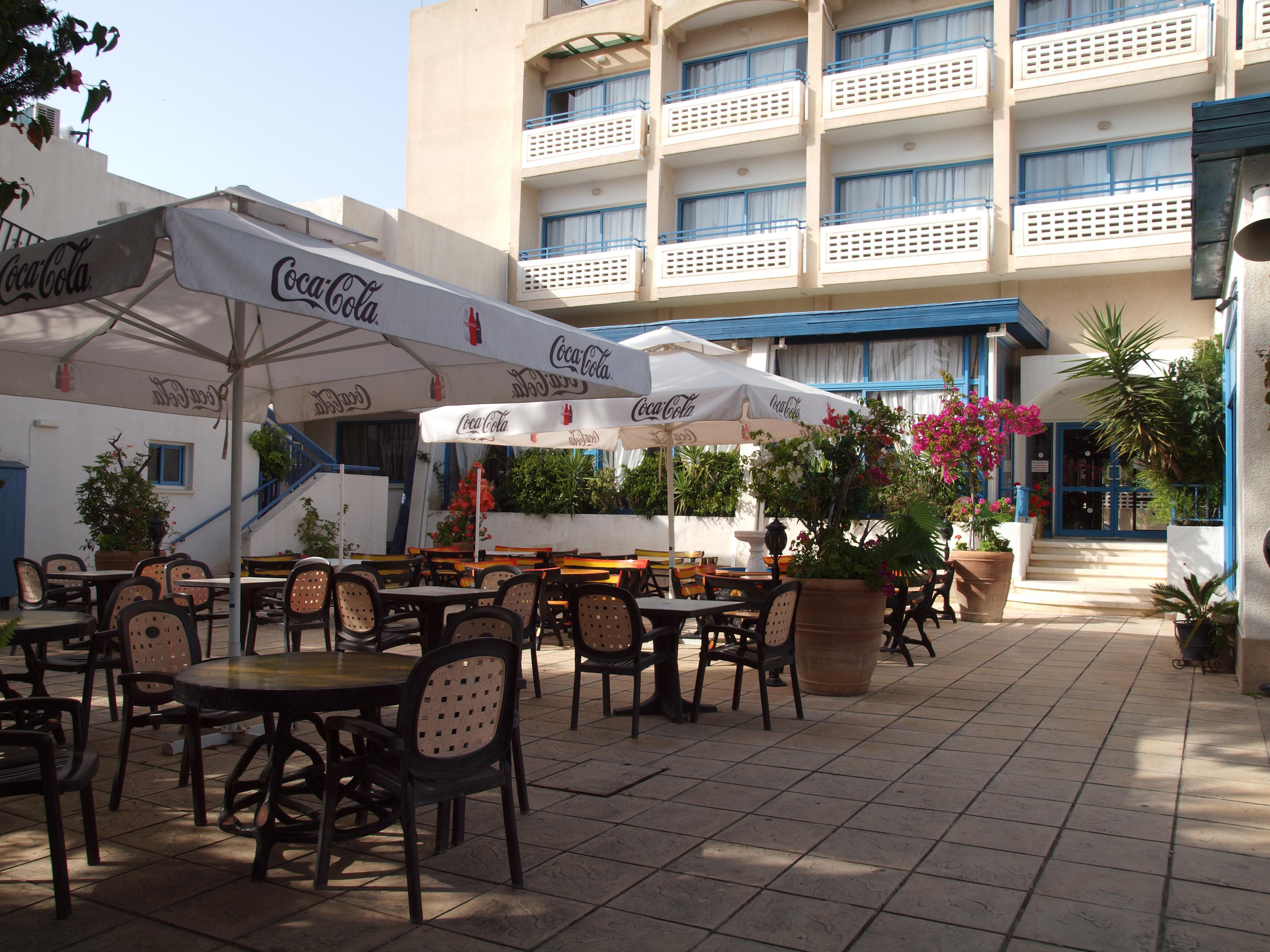 Hotel Paphiessa &