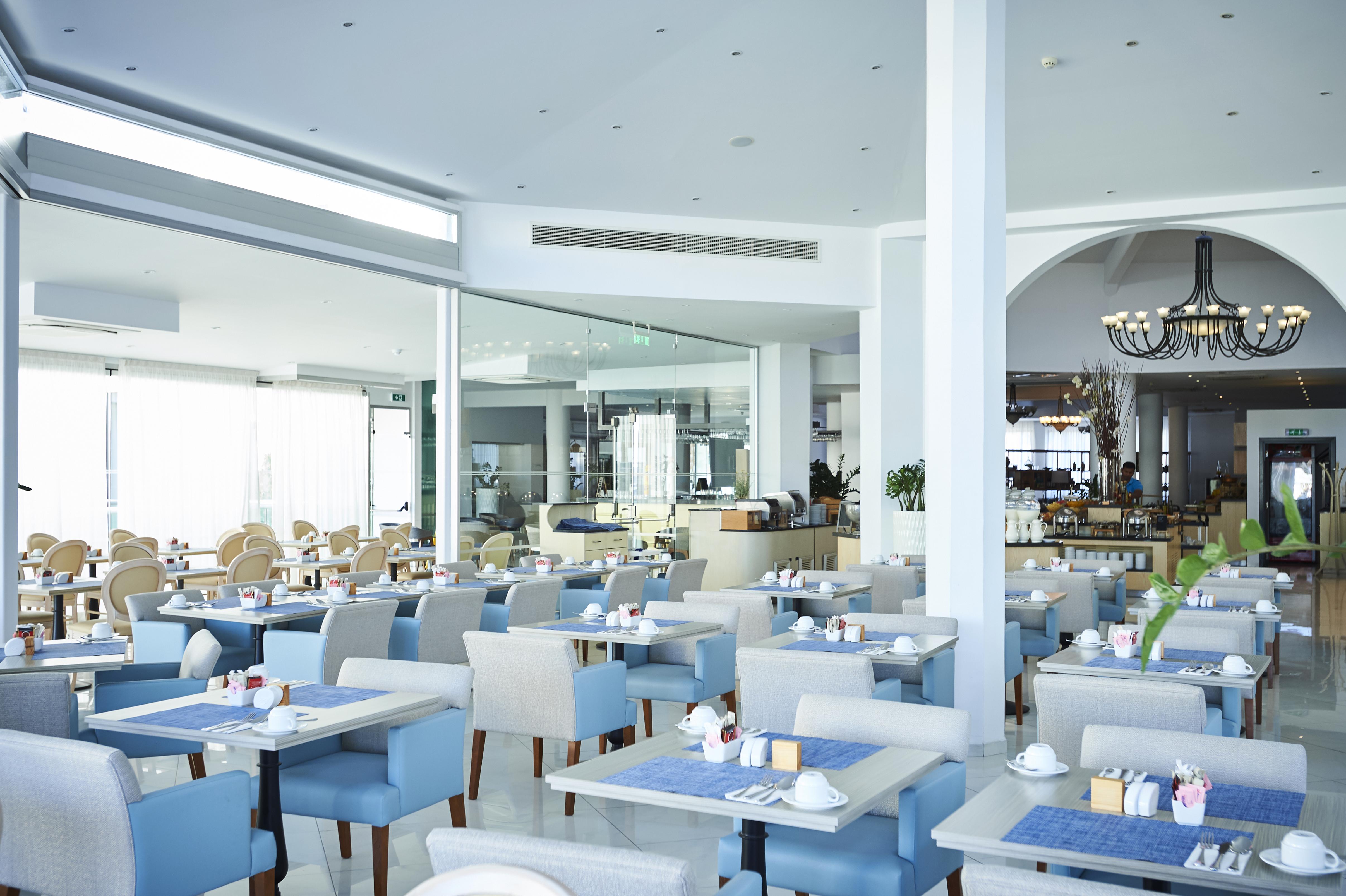 Hotel King Jason - Designed For Adults By Louis 4*