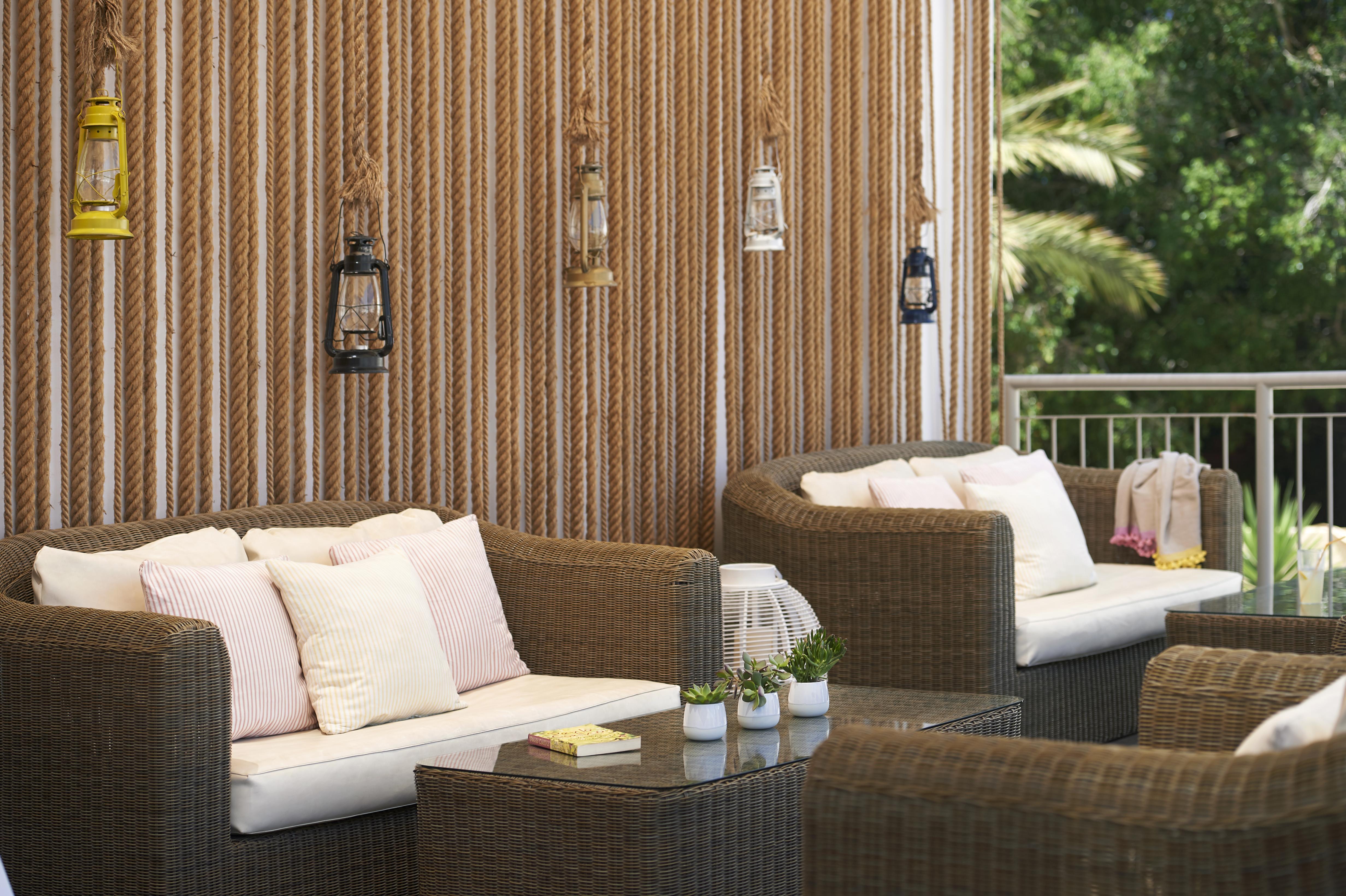 King Jason - Designed For Adults By Louis Hotel