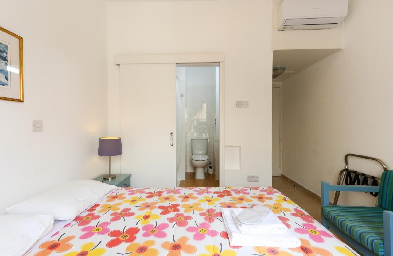 Axiothea Paphos