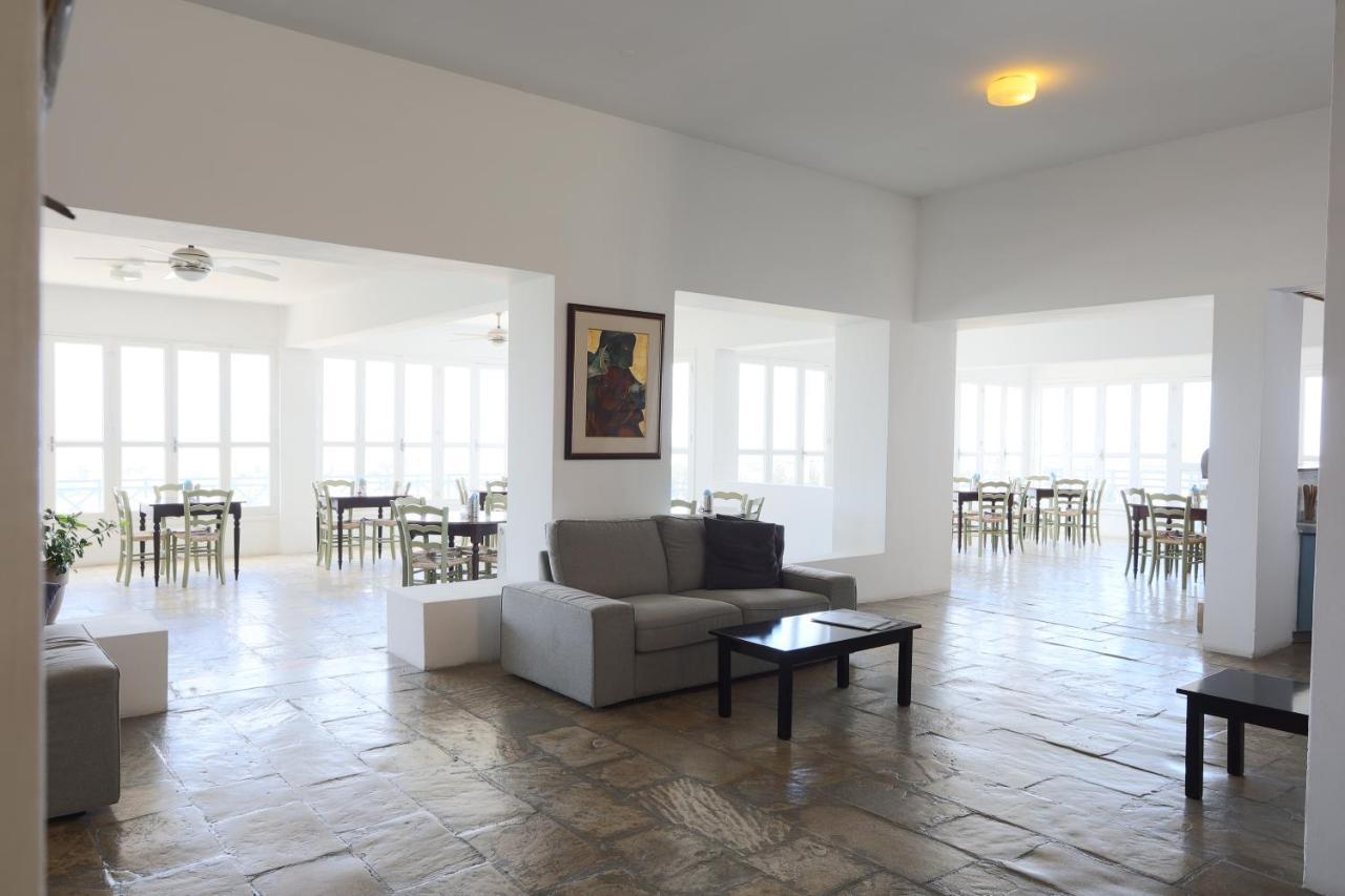 Axiothea Hotel
