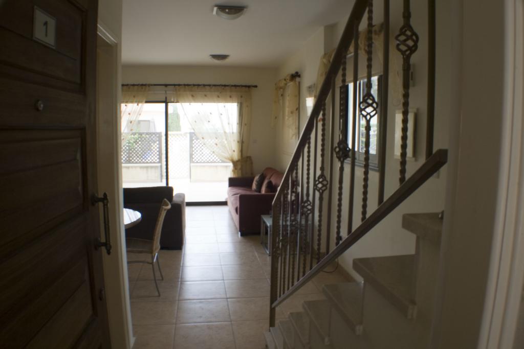 Queens Gardens 2 Bedrooms * Paphos