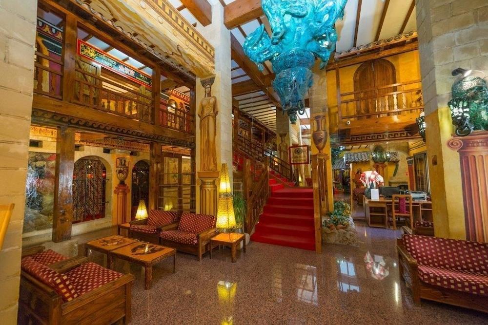 Roman Boutique Hotel