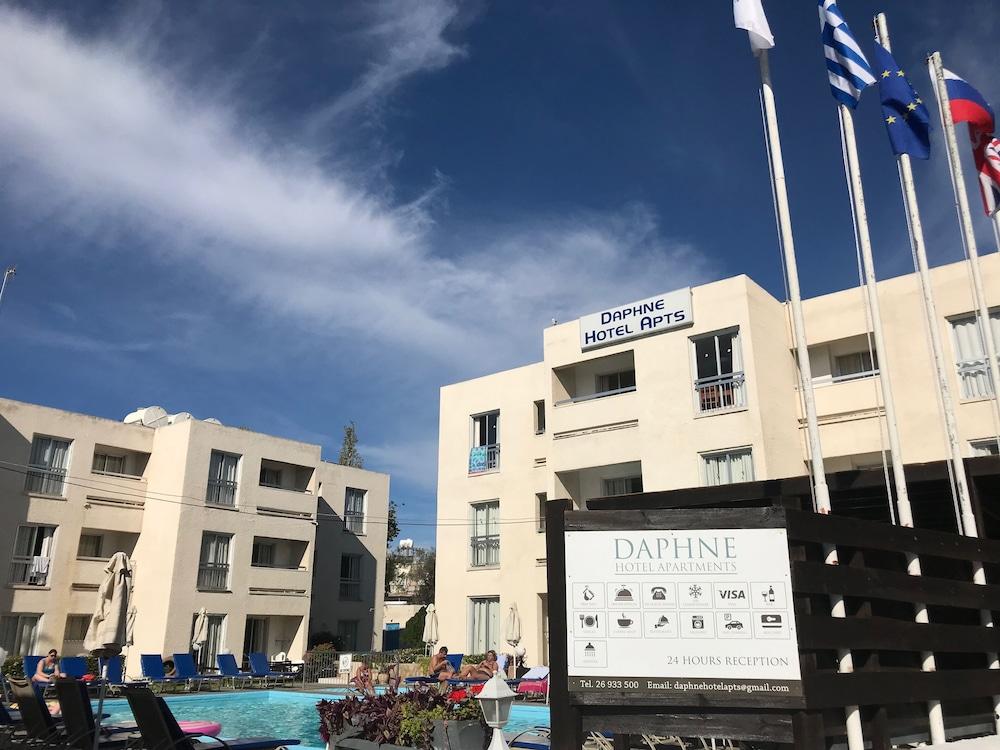 Aparthotel Daphne 3*