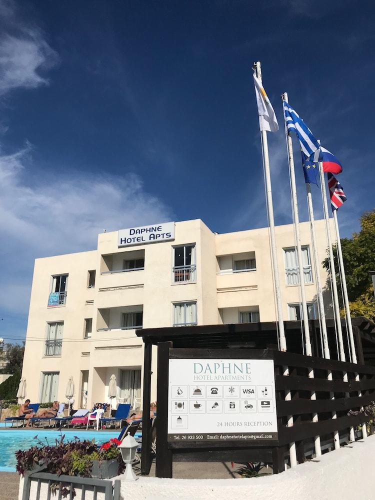 Aparthotel Daphne 3*