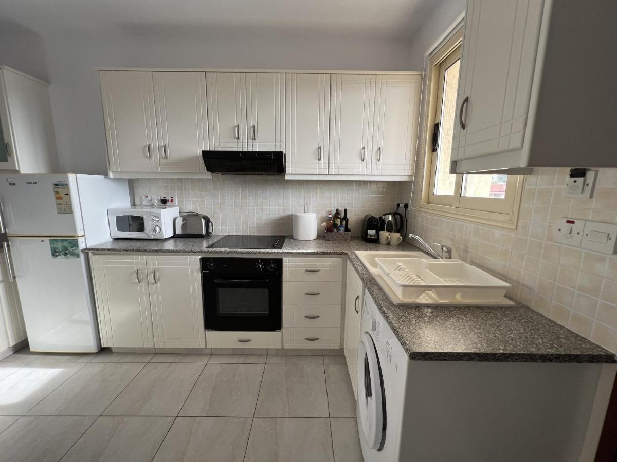 Royal-seacrest Paphos-center Vip Apartment *