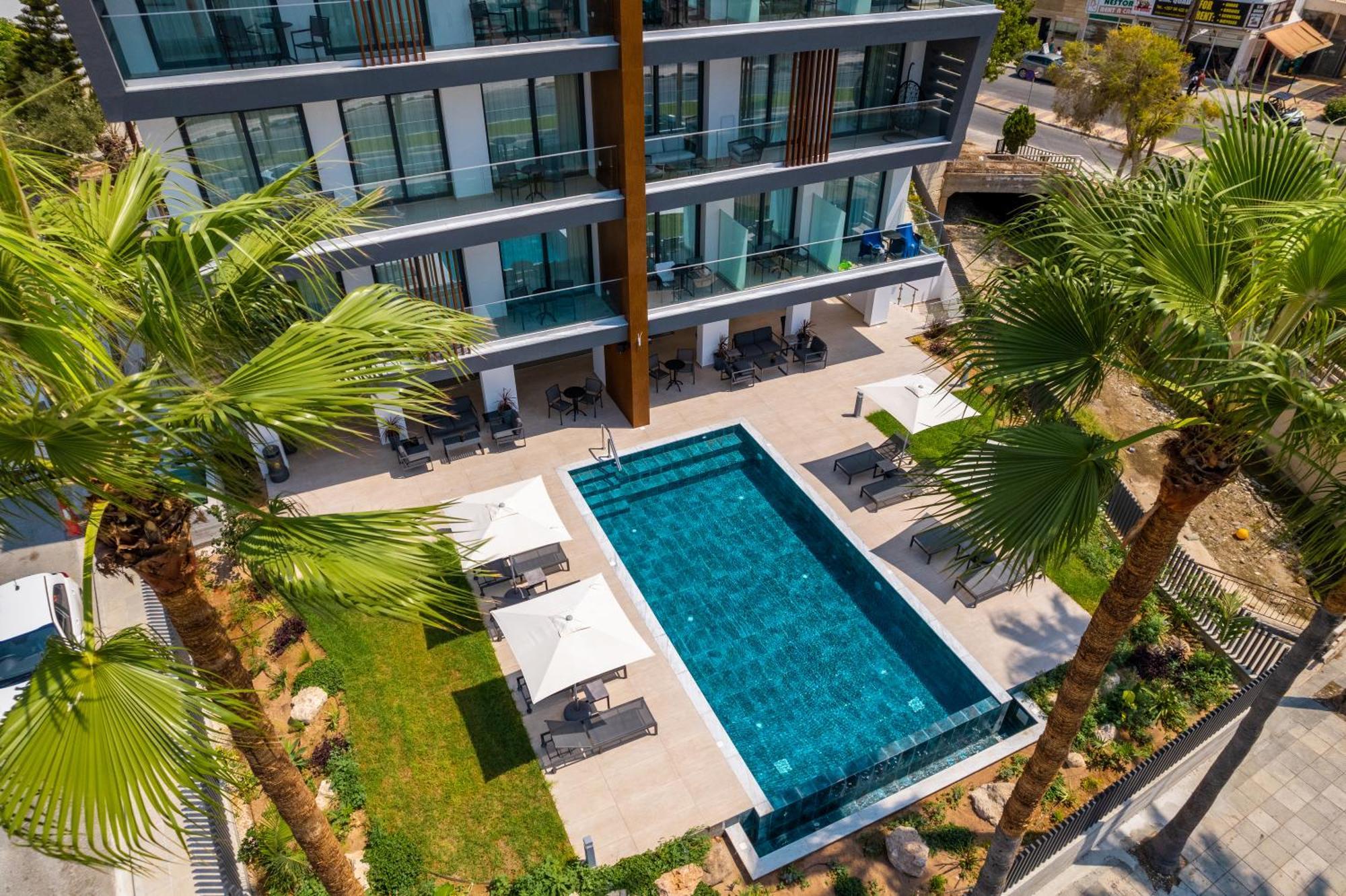 Aparthotel Waterside Sea View *