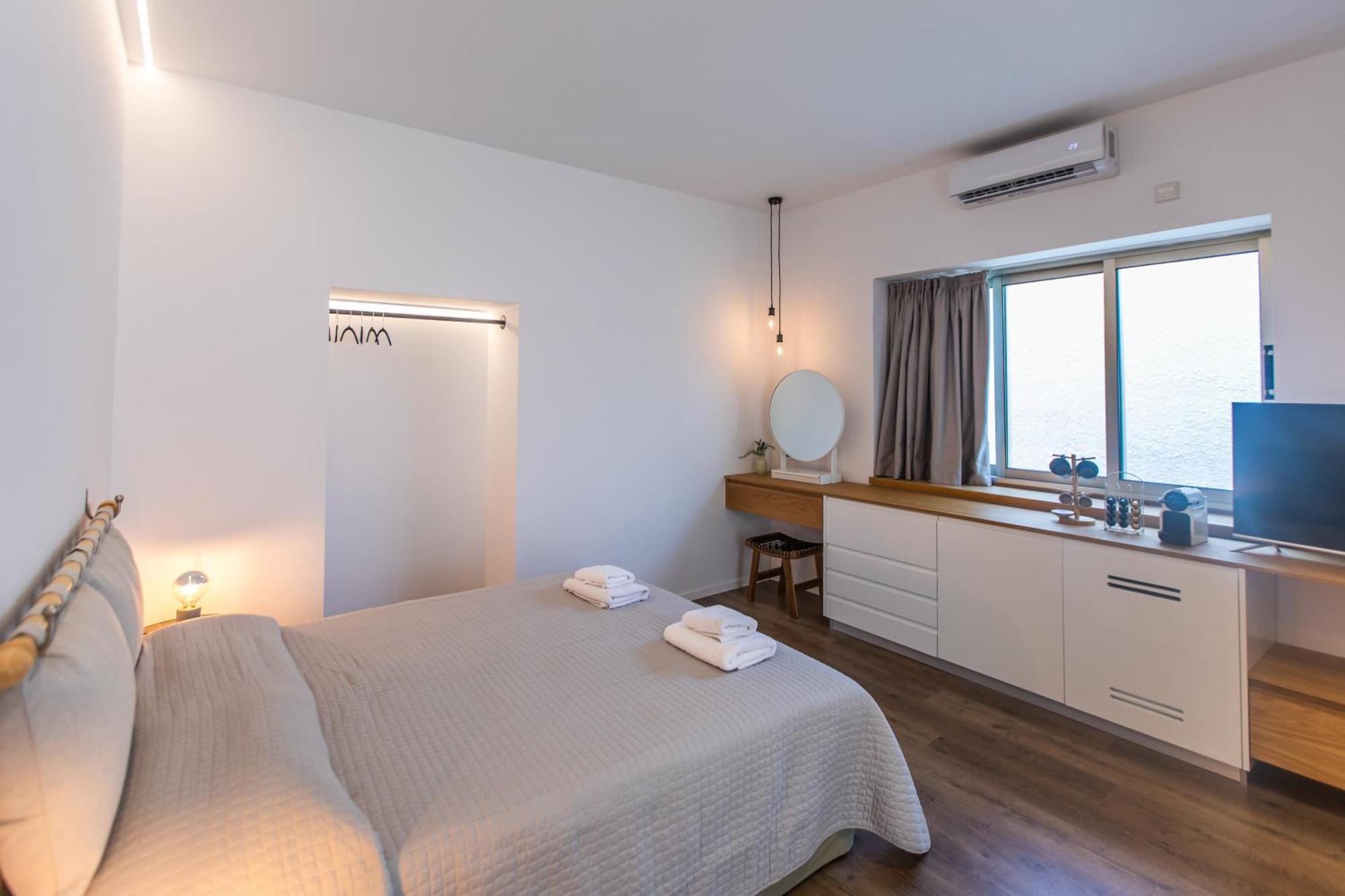 - Unique Staying In Centre Aparthotel 2*