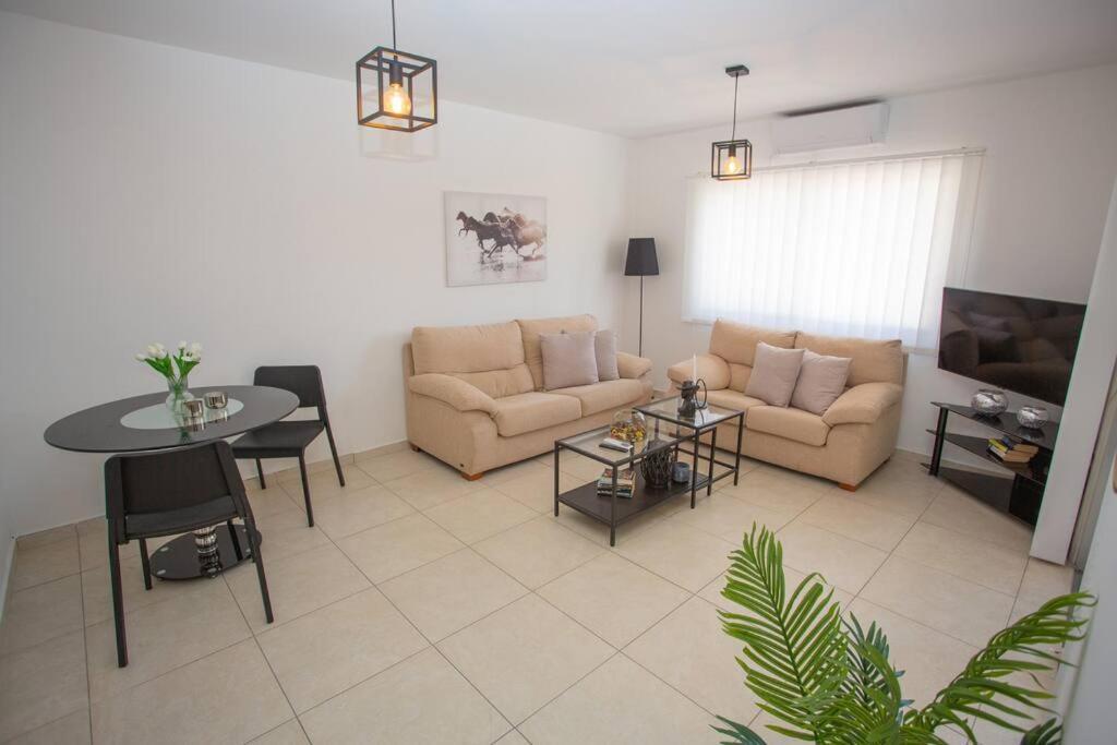 Estea - Rhea's Cozy 1 Bedroom Apartamento