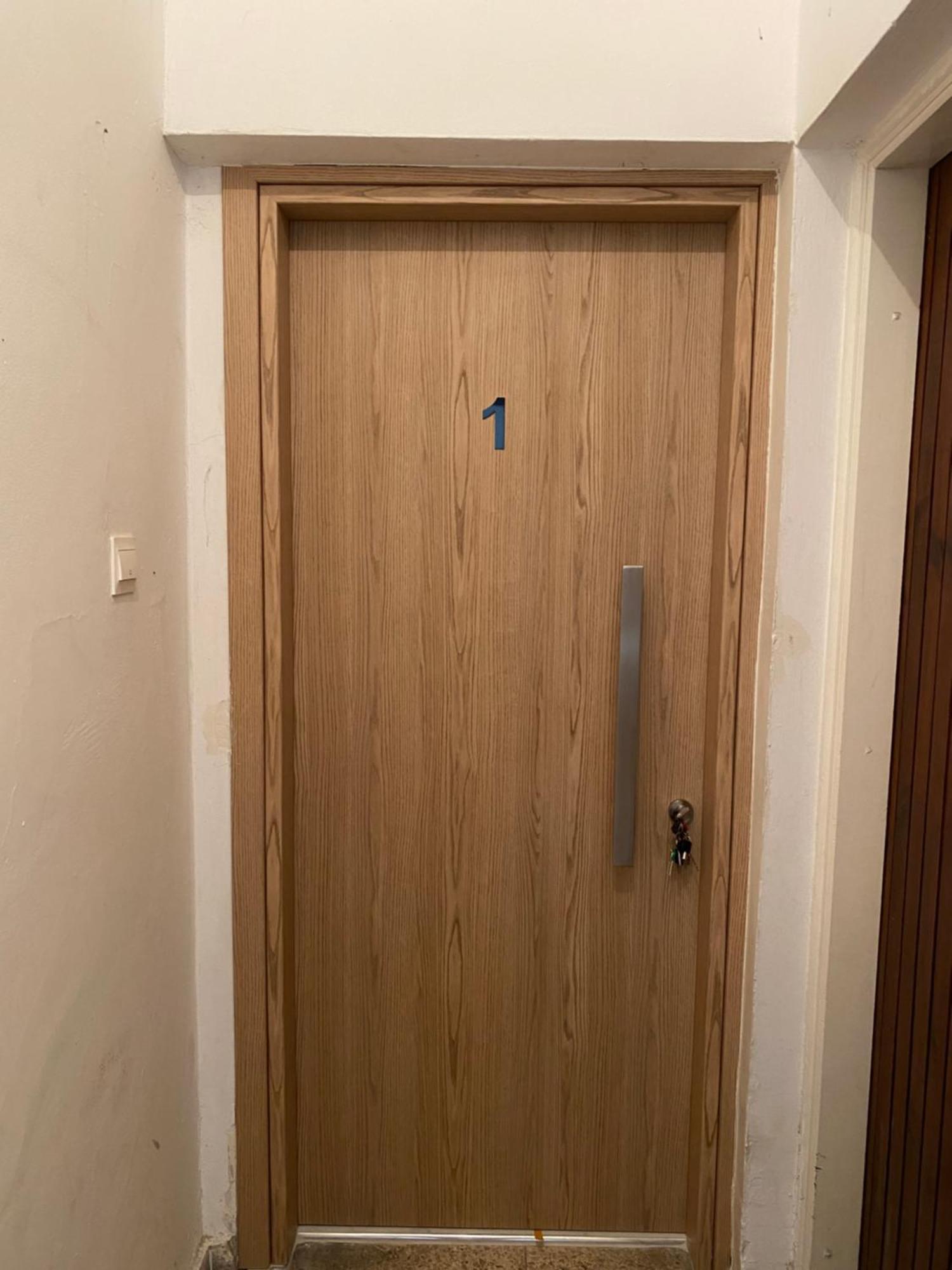 Seaside Two Bedroom Modern Flat In Tourist Area Apartment