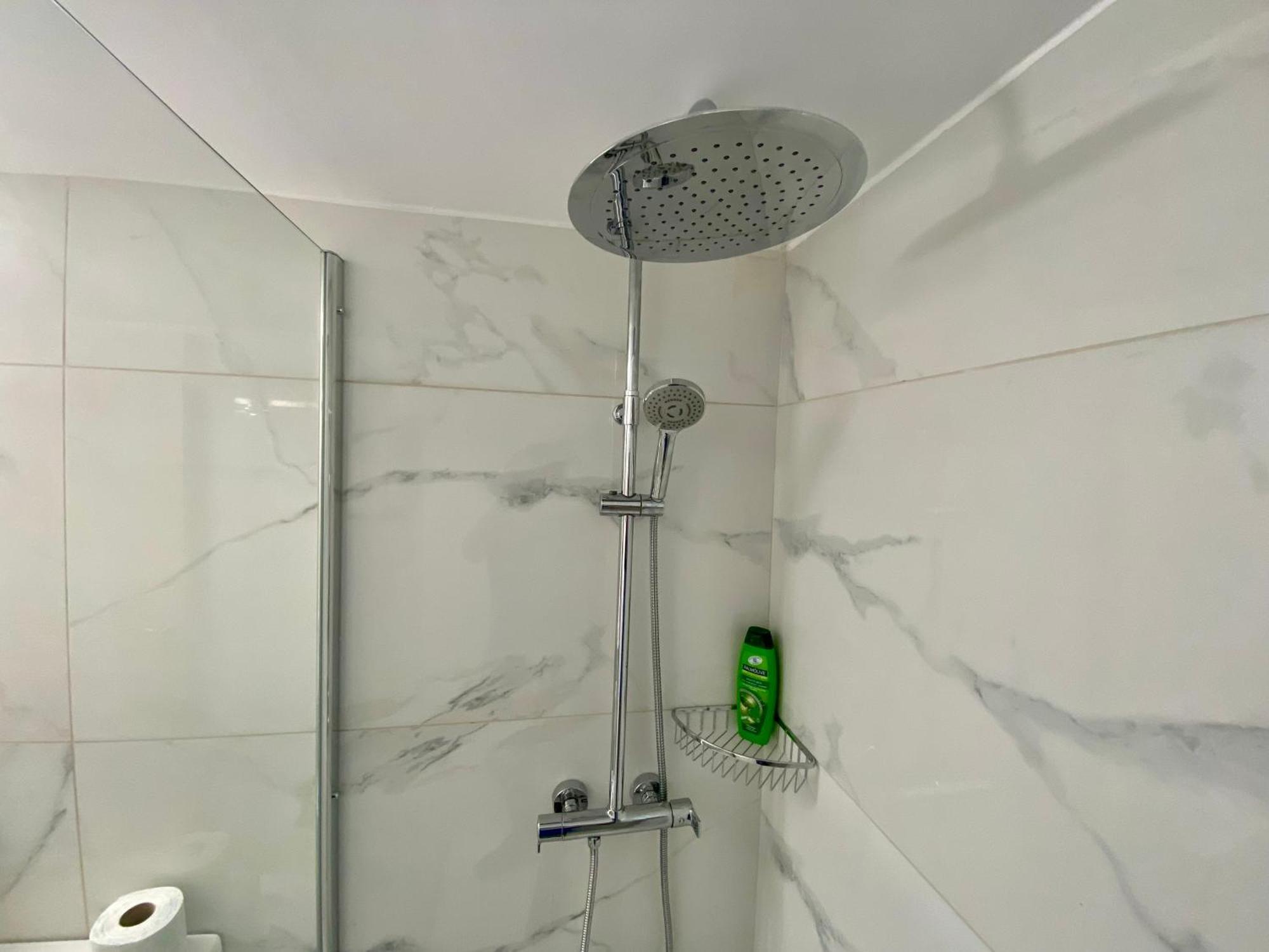 Apartment Seaside Two Bedroom Modern Flat In Tourist Area
