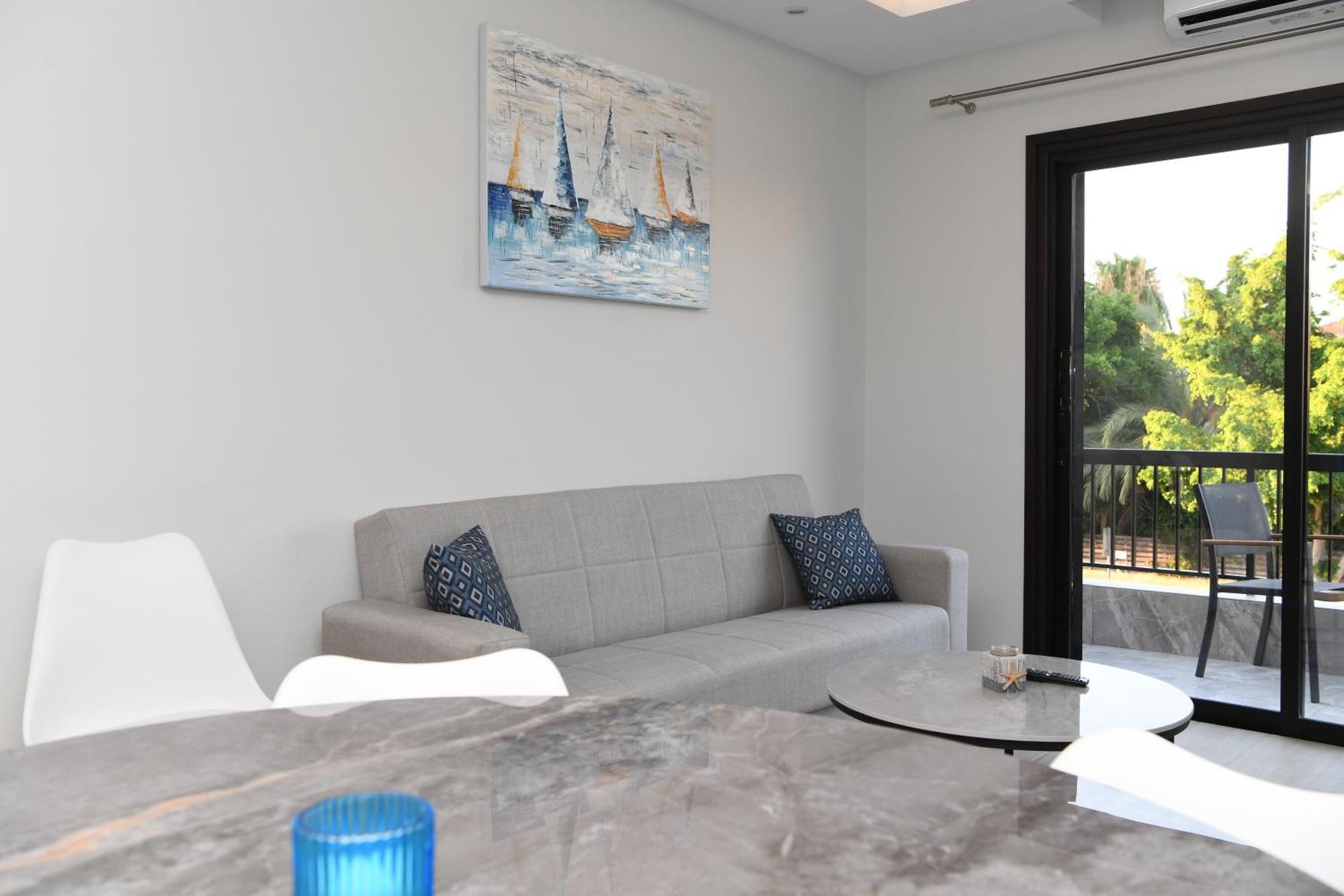 Apartment Alexis - Newly Renovated 2-bedroom With Swimming Pool Paphos