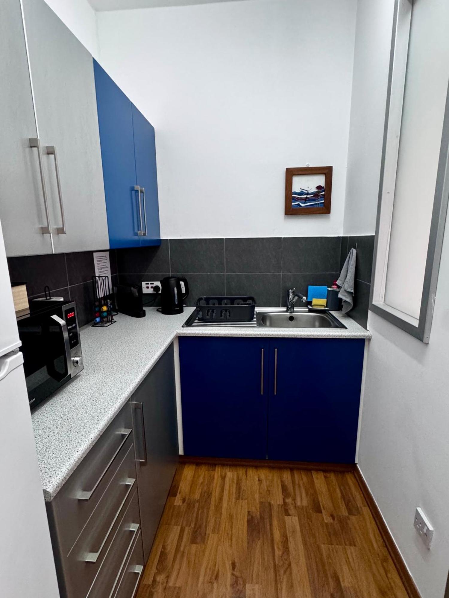 Apartment Lovely In