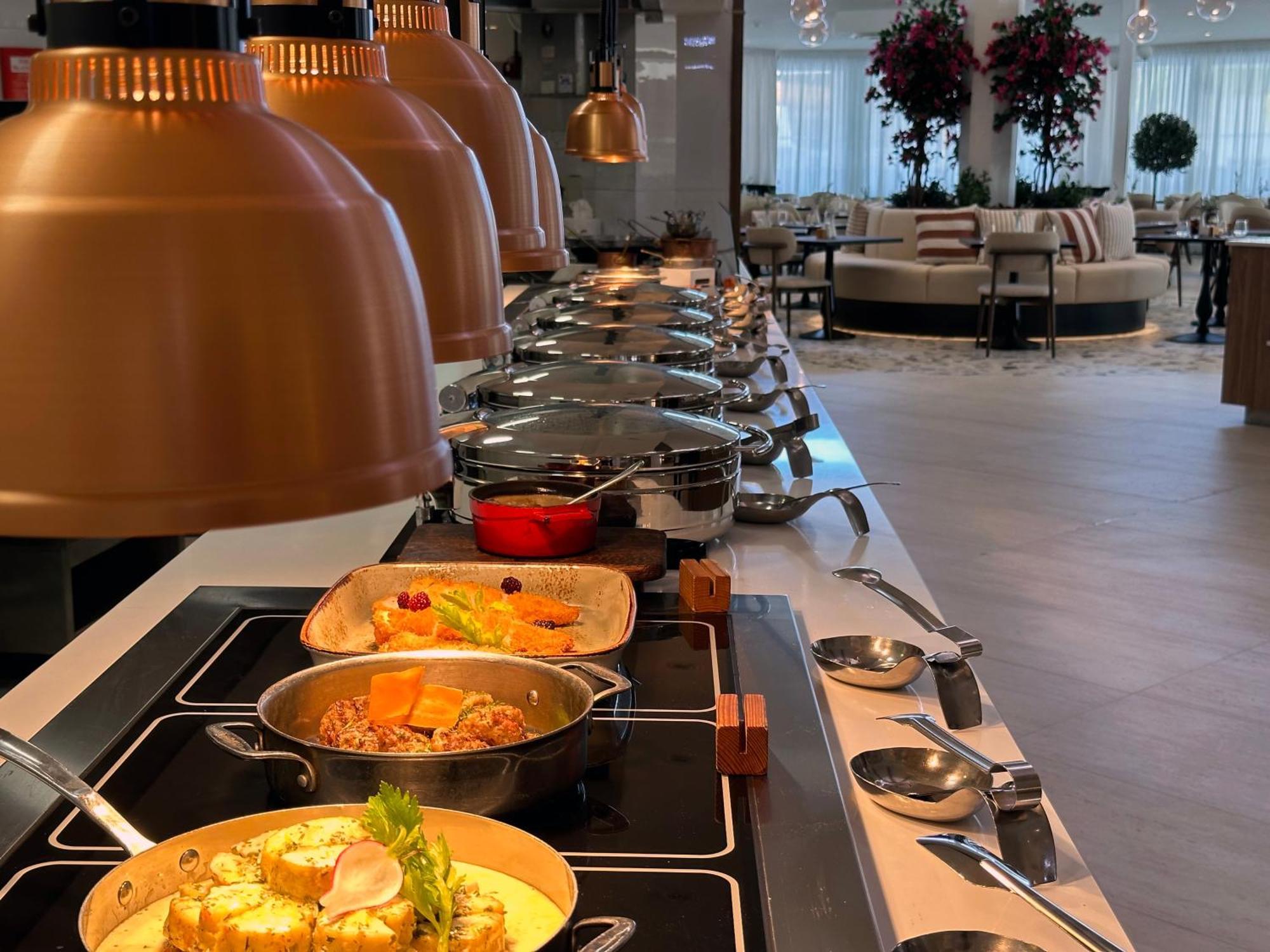 King Jason - Designed For Adults By Louis Hotel