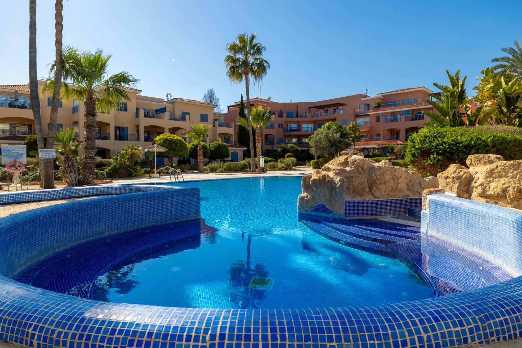 Limnaria Gardens Classic Apartment Paphos