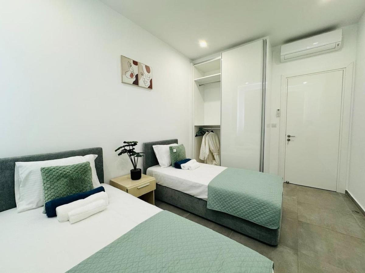 Luxury Residential - Two Bedrooms - Elysia - Center Apartment