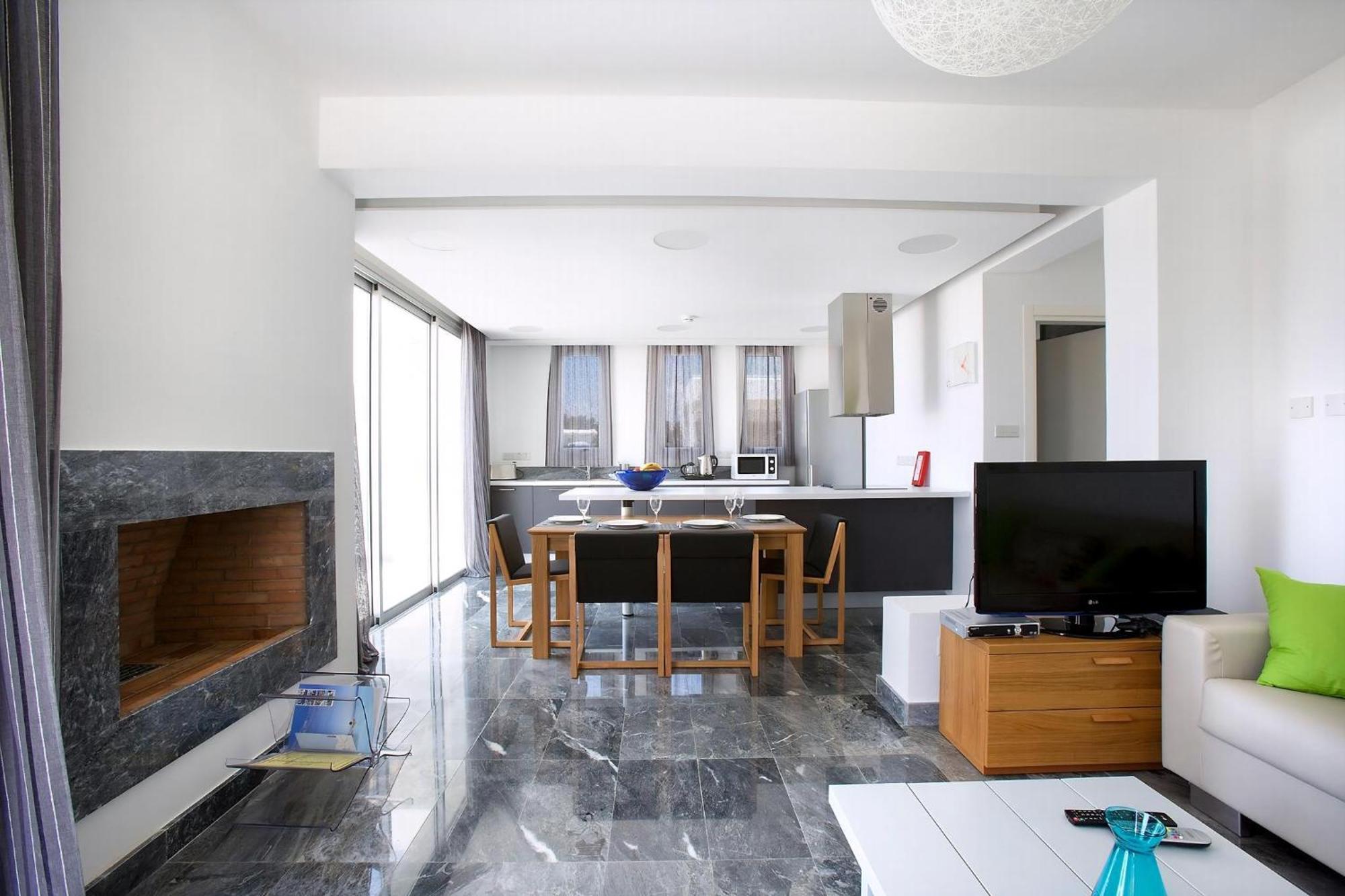 Pousada Paradise Cove Luxurious Beach Villas Aqua 2 Bedroom Villa Paphos