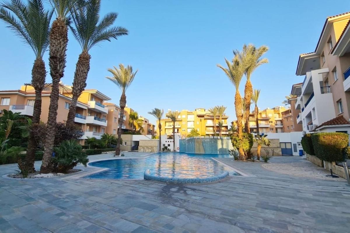 Apartment Large 2-bedroom Townhouse With Patio, 200mbps Wifi *