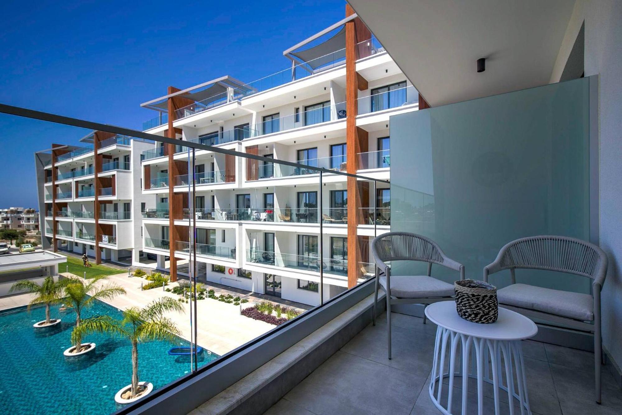 New Coral + Pool & Sauna Apartment *