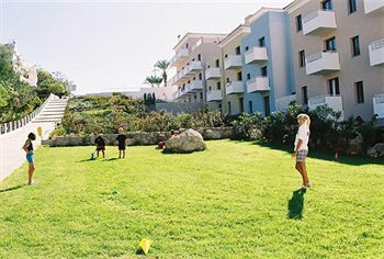 St. George Gardens & Aparthotel 4*