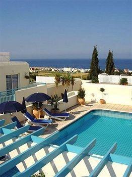 Sunny Hill Aparthotel