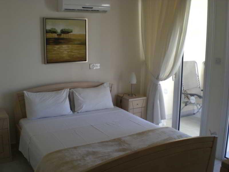 St Nicolas Aparthotel Paphos