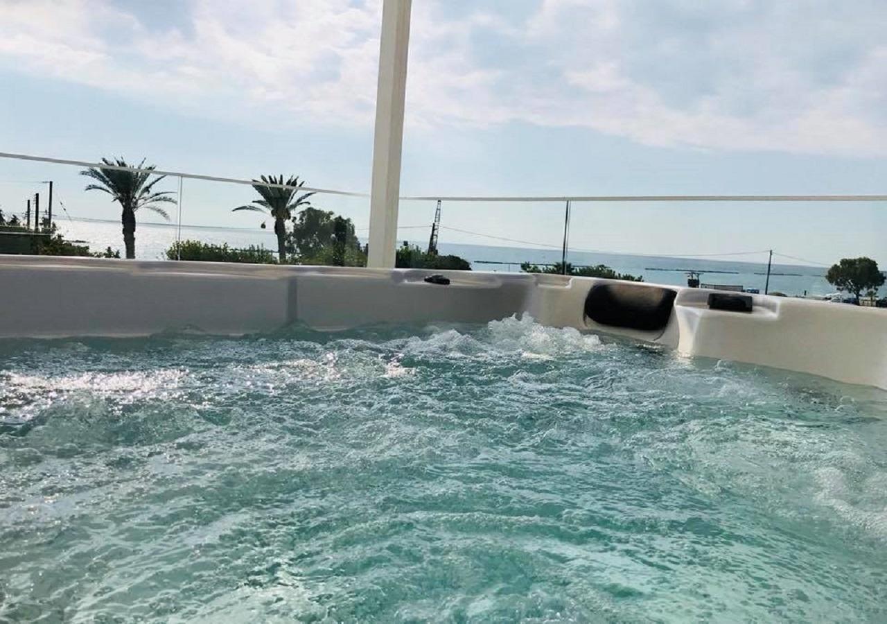 Wavebreeze Holiday home *