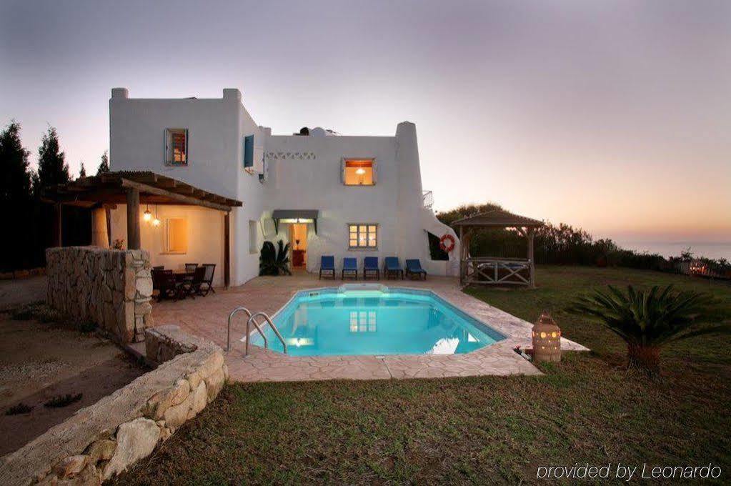 Hotel Z & X Holiday Villas 4*