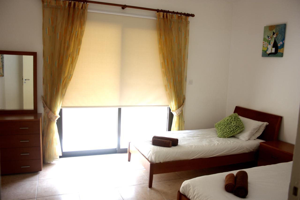 Queens Gardens 2 Bedrooms Paphos