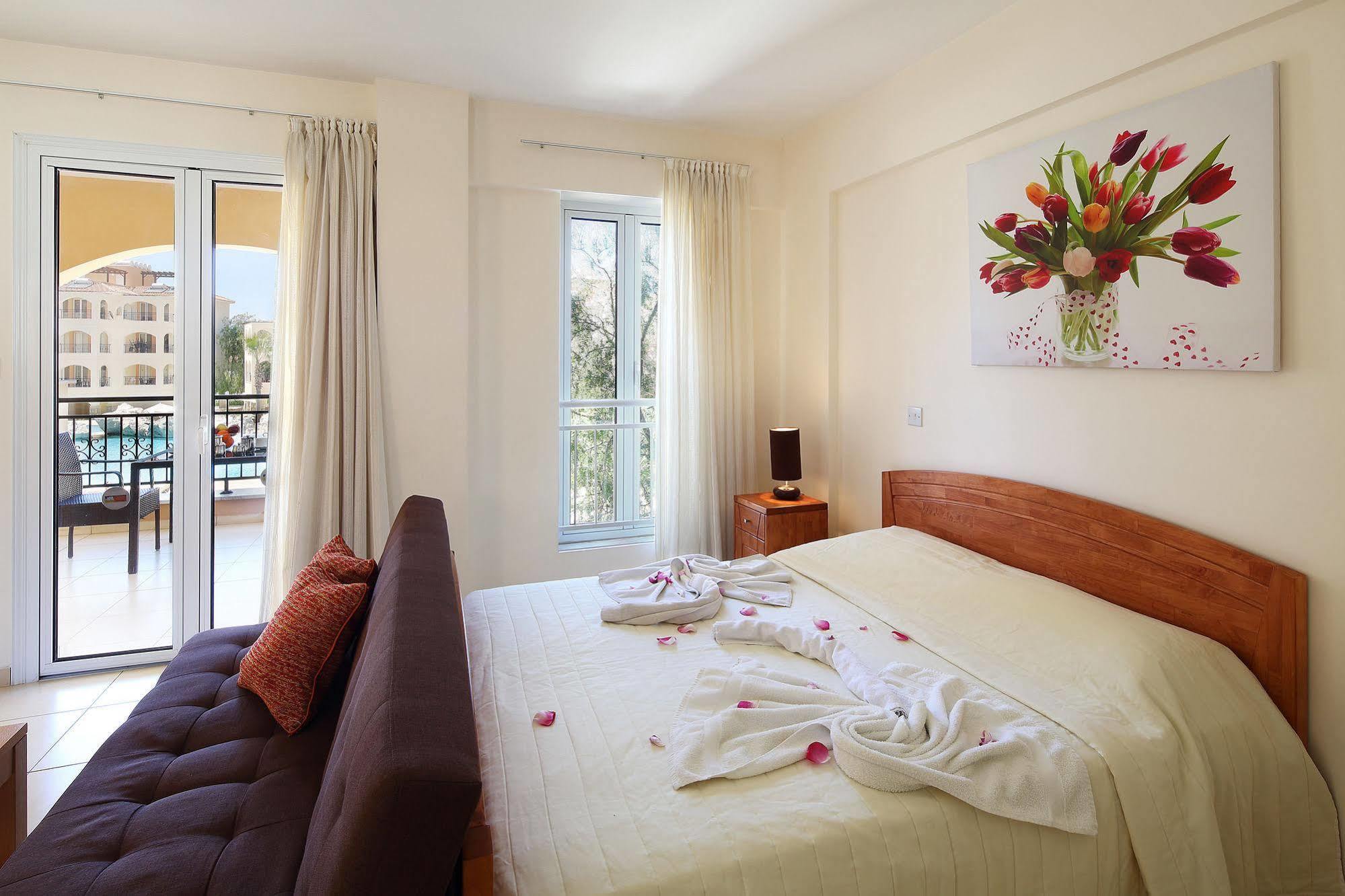 Aparthotel St Nicolas Paphos
