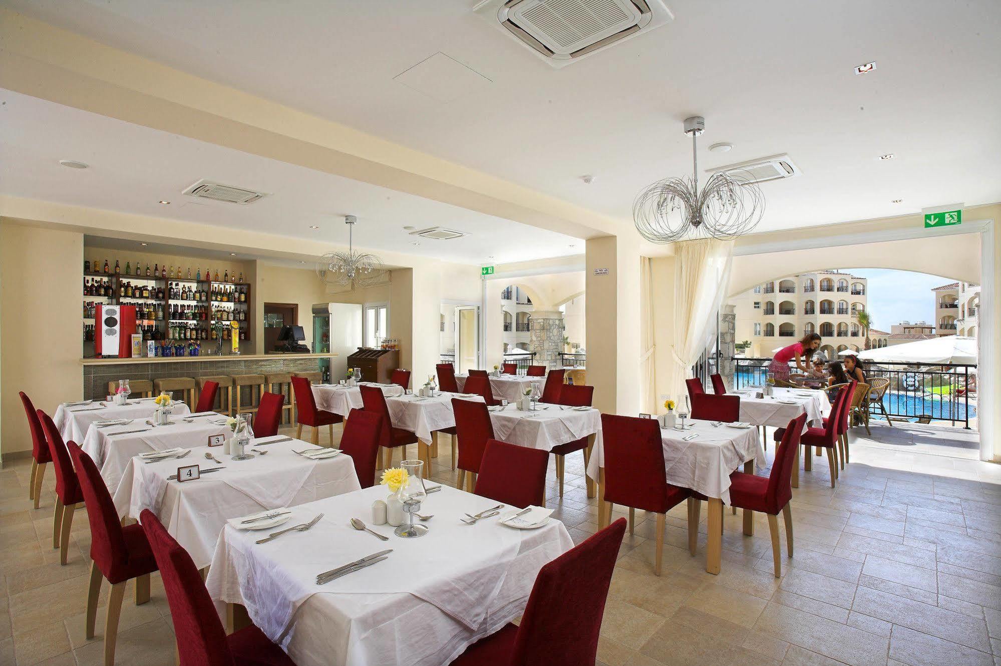 St Nicolas Aparthotel 3*