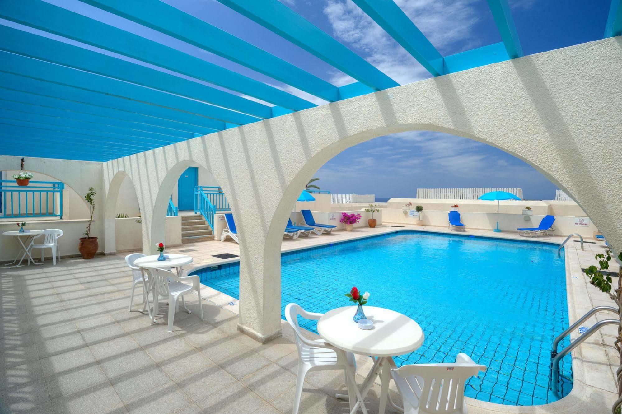 Sunny Hill Aparthotel Klorakas