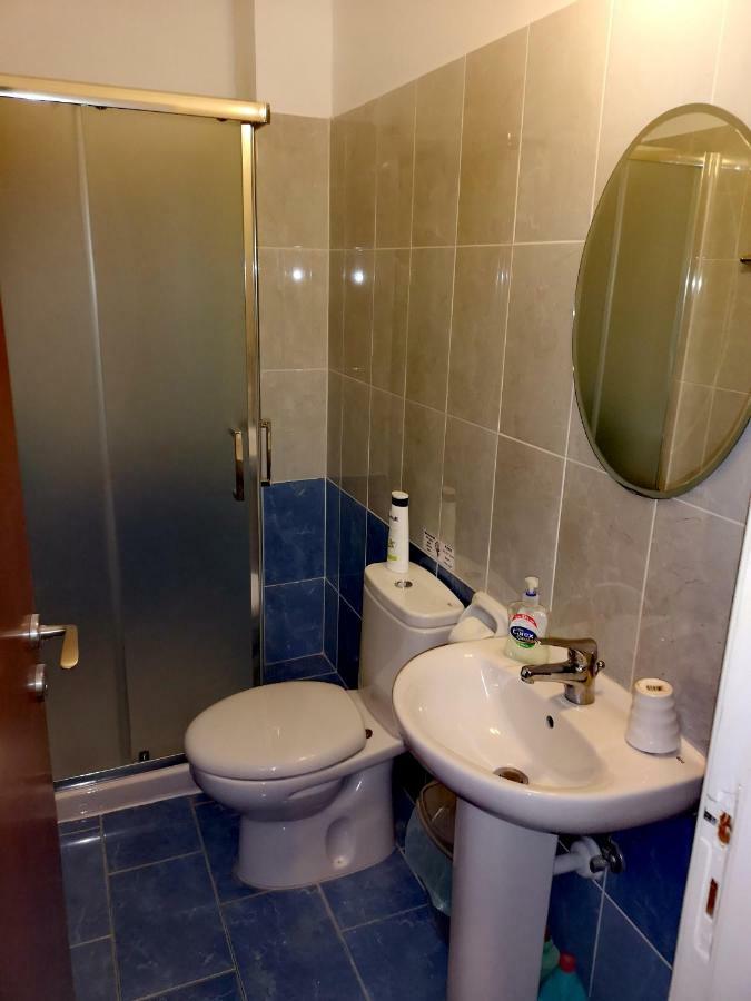 Panorama Court *