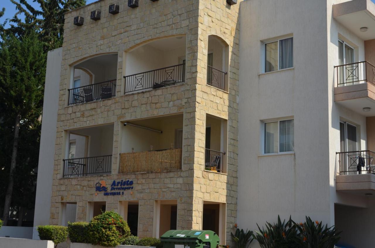 Aristo Universe 5 , Bobs Cave * Paphos