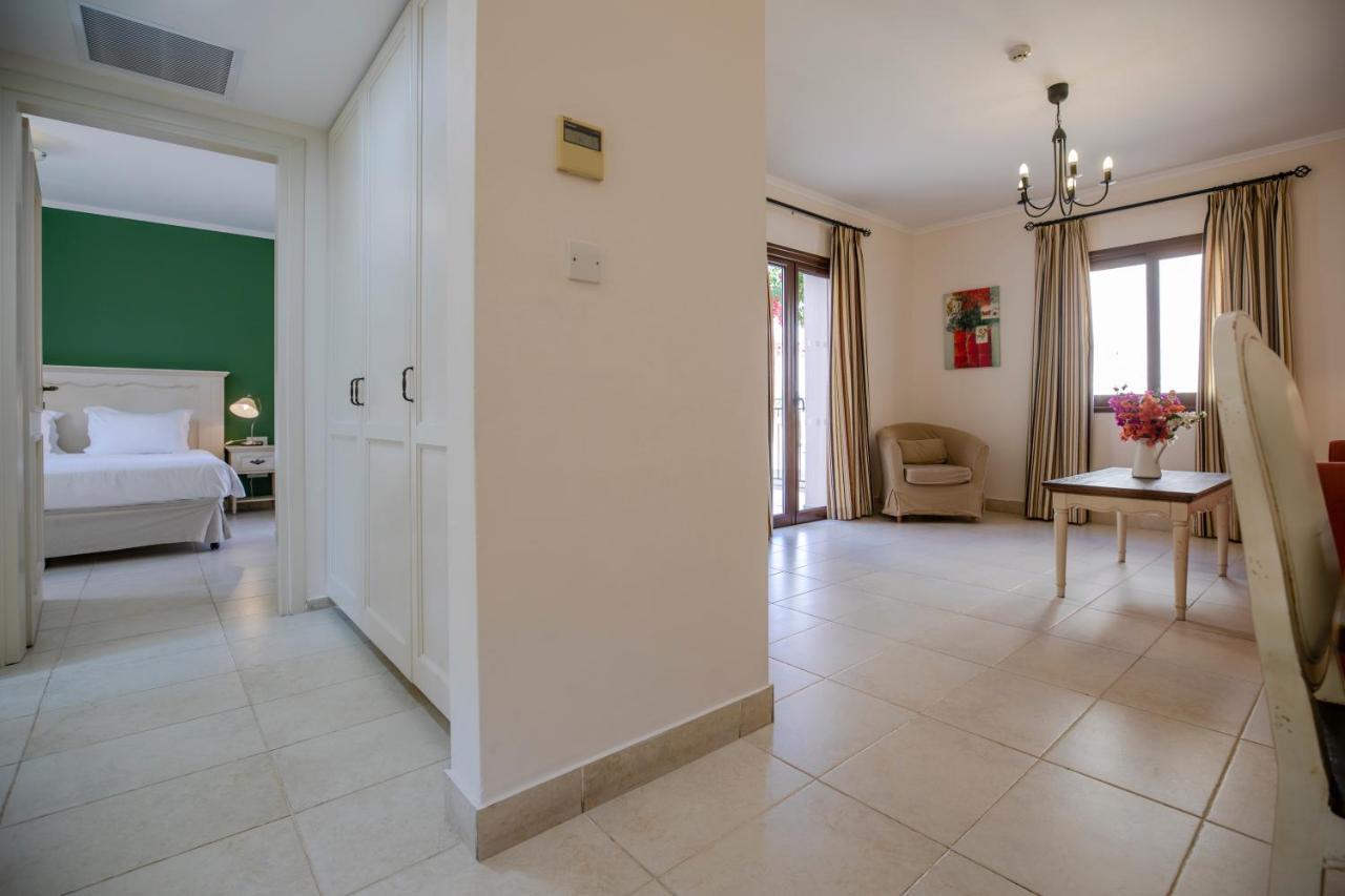 Aliathon Ionian 4*